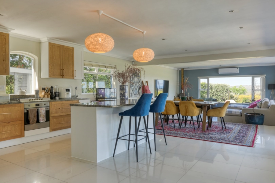To Let 3 Bedroom Property for Rent in Noordhaven Western Cape